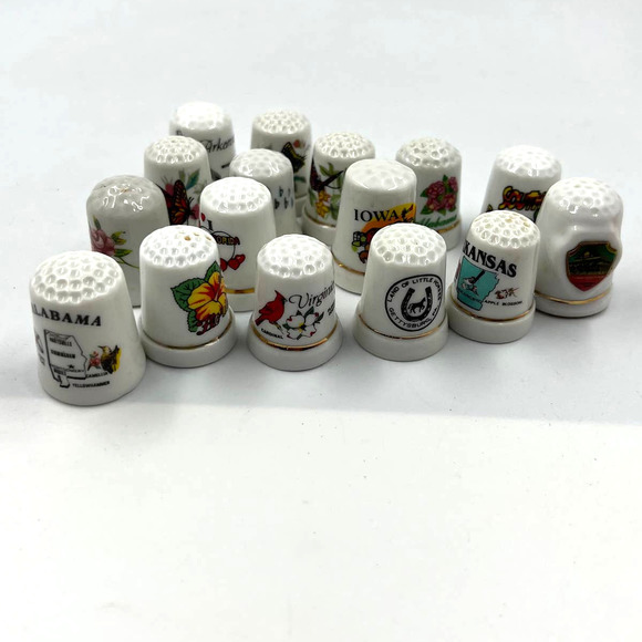 Huge Lot Vintage Porcelain State Bird Thimbles Collectable Souvenir Lot 16 Piece - Picture 1 of 6